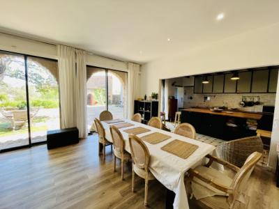 Carcassonne/narbonne Axis: Magnificent 430 M2 Mansion With Outbuildings And Garden