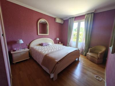 Near Limoux Independent Villa 102m2