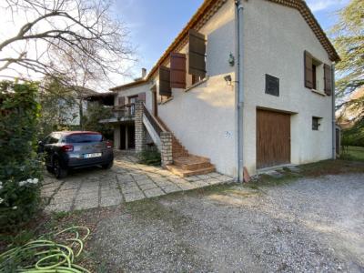 10 Km From Limoux, 5 Bedroom Villa On Land Of Approximately 2300 M2