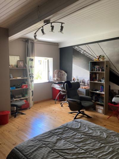 Carcassonne, Renovated 160m2 House With Outbuildings, Courtyard, Terraces, Garden And Swimming Pool