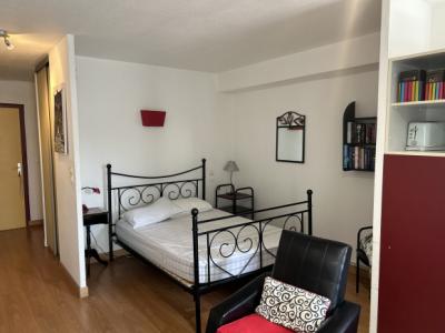 Palais District - Furnished Studio - Elevator - Veranda