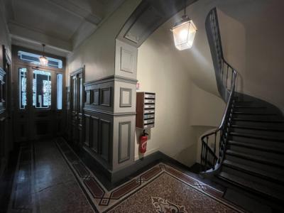 Carcassonne Gambetta: 2-bedroom Apartment In A Character Building