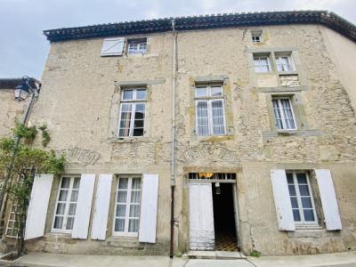 5 Minutes North Of Carcassonne, 207 M2 Village House With Courtyard And Small Garden