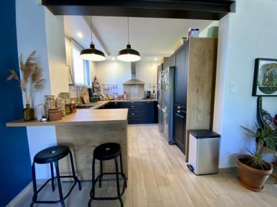 Charming Renovated Townhouse With Garage And Garden