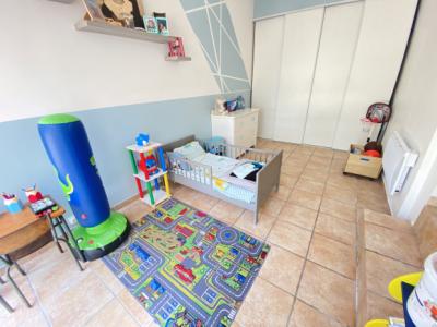 Ideally Located House In Limoux - Dominant View, Well-kept Exteriors, Quality Services