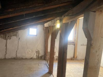 Carcassonne Bastide, Building With 3 Apartments And Commercial Premises To Renovate.