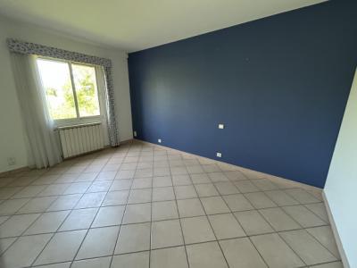 Near Limoux - Single-story Villa And Building With Hangar And Rented Apartment