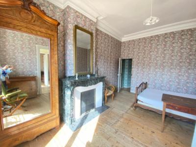 19th Century Mansion With Numerous Outbuildings Private Parking And Additional Separate Garden