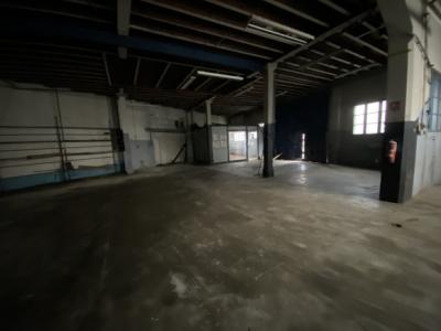 Villa Of Approximately 150 M2, On 400 M2 Of Garage, Ideal Commercial Location