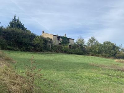 Donazac - Buildings To Be Completely Renovated Land 3000m2 - Very Beautiful View