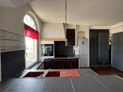 Carcassonne Gambetta: 2-bedroom Apartment In A Character Building