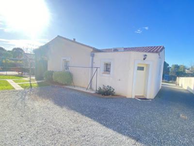 Between Limoux And Carcassonne, Beautiful Single-storey Villa