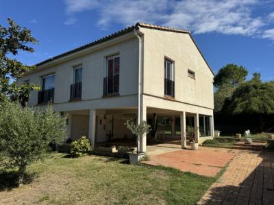 Near Limoux City Center, Residential Area, Spacious 4-sided Villa On 900 M2 Of Land