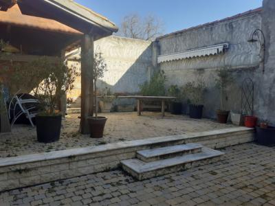 Fully Renovated Townhouse Courtyard 70 M2 4 Bedrooms Garage