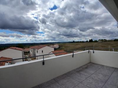 Castelnaudary - New Furnished 3-room Apartment - Terrace - 2 Parking Spaces