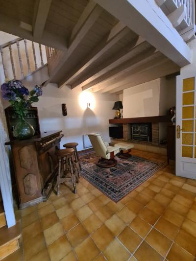 Cepie Charming House Type 5 Furnished With Terrace And Garden, In A Quiet Environment.