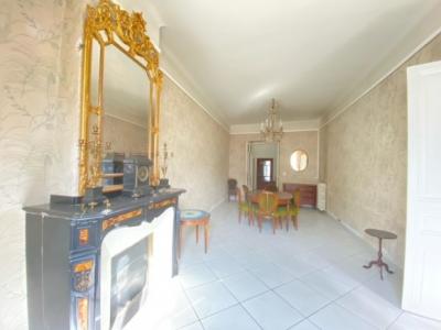 19th Century Mansion With Numerous Outbuildings And Additional Land Of 730 M2.