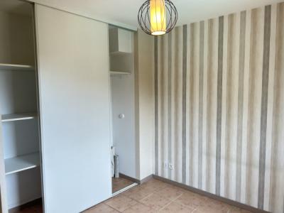 Carcassonne - Standing T2 - Unfurnished - Terrace - Covered Parking - Swimming Pool