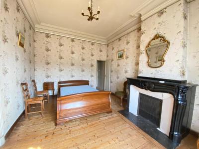19th Century Mansion With Numerous Outbuildings And Additional Land Of 730 M2.