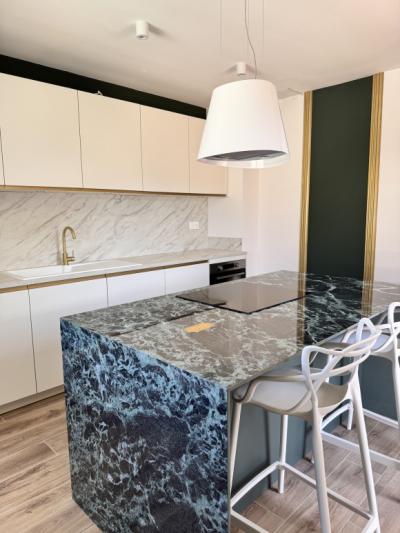 Very Beautiful Renovated 5-room House With Large Terrace, Garden And Garage