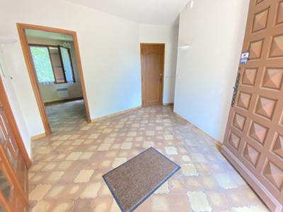 10 Km From Limoux, 5 Bedroom Villa On Land Of Approximately 2300 M2