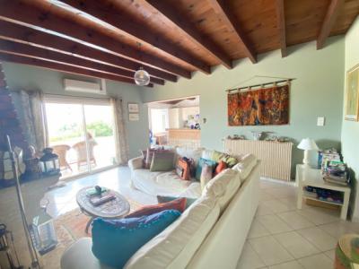 Located Just 6 Km From Limoux, In A Calm And Privileged Environment, This Exceptional Property V
