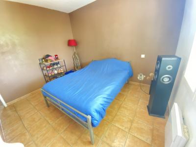 Ideally Located House In Limoux - Dominant View, Well-kept Exteriors, Quality Services