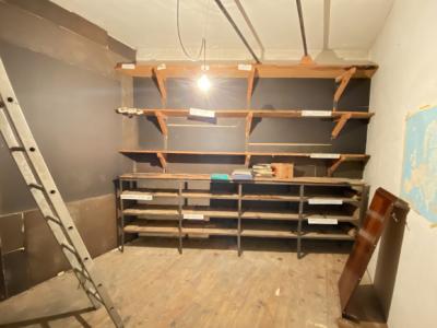Villa Of Approximately 150 M2, On 400 M2 Of Garage, Ideal Commercial Location