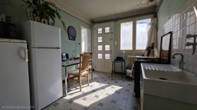 Limoux - A Stone\'s Throw From The Town Centre - Solid 5-room Villa On 416m2 Of Land With Well