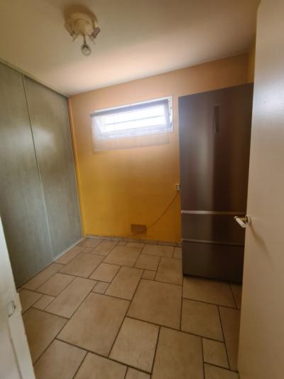 Near Limoux City Center, Residential Area, Spacious 4-sided Villa On 900 M2 Of Land