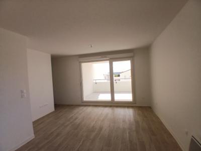 Castelnaudary - New Unfurnished 3-room Apartment - Terrace - 2 Parking Spaces