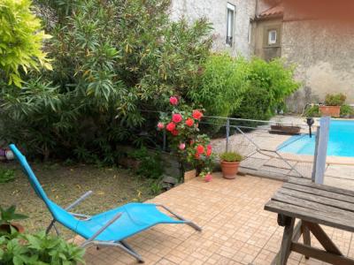 Carcassonne, Renovated 160m2 House With Outbuildings, Courtyard, Terraces, Garden And Swimming Pool