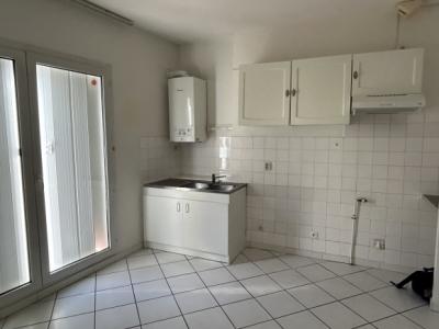 Carcassonne - Ground Floor - T3 Bis - Terrace - Parking