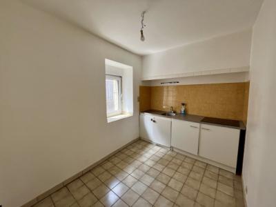 Bastide: Building With 4 Apartments And 2 Professional Premises To Renovate