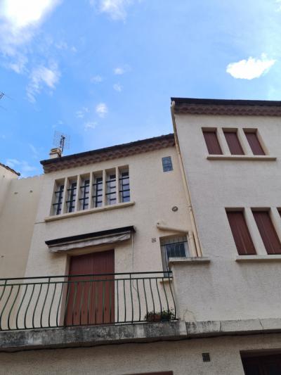 Pretty Renovated Townhouse