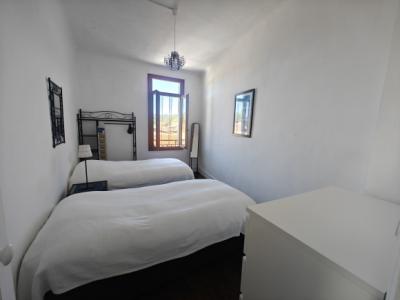 3 Km From Esperaza - Spacious, Dual-aspect Village House.