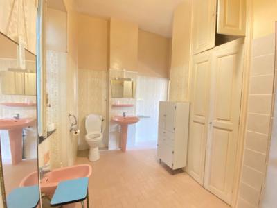 19th Century Mansion With Numerous Outbuildings And Additional Land Of 730 M2.