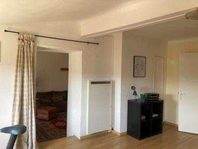 In A Village With All Amenities On The Carcassonne/limoux Axis, 3-bedroom House, Garage, Garden, And