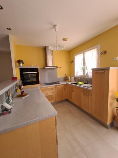 Magrie Villa T4 Furnished On One Storey Perfect Condition