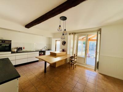 Pasteur District: Townhouse With Garden