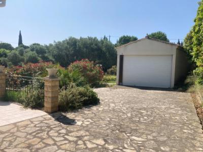 Carcassonne/lezignan Axis, Large Detached Villa With Garage, Swimming Pool, And Pool House, On A Lar