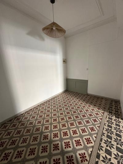 Magnificent 1 Bedroom Apartment Renovated On The Ground Floor