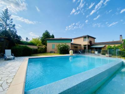 Magnificent Villa Of 218 M2 With Garages And Swimming Pool On 4460 M2 Of Land