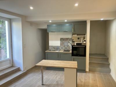 Completely Renovated - 1-bedroom Apartment With Courtyard - 55 M2 - Reversible Air Conditioning