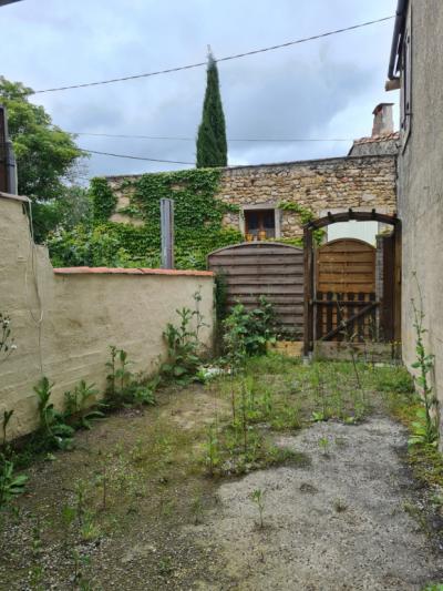 Donazac Village House T4 With Small Courtyard