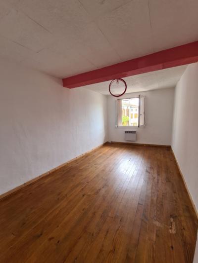 Donazac Village House T4 With Small Courtyard