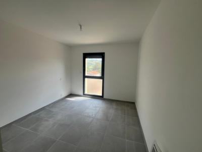 2 New T4 Semi-detached Houses To Be Made New With Front Door And Terrace