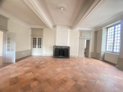 Limoux, In A Beautiful Joint Ownership, Bourgeois Apartment Of 177m2