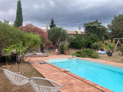 Gruissan, 3km From The Beaches, Renovated Character House With 5 Bedrooms, On A 2.5 Hectare Park, Wi