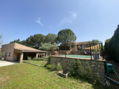 Ideally Located House In Limoux - Dominant View, Well-kept Exteriors, Quality Services